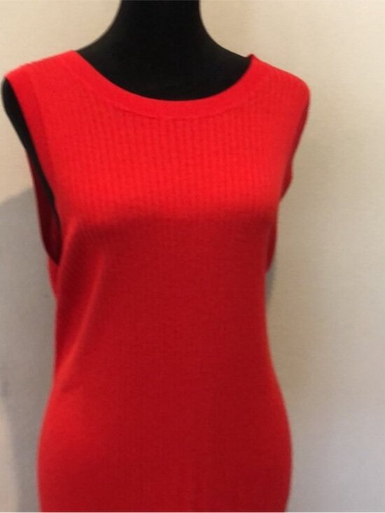 Elegant Red Sleeveless Maxi Dress - Picture 2 of 2